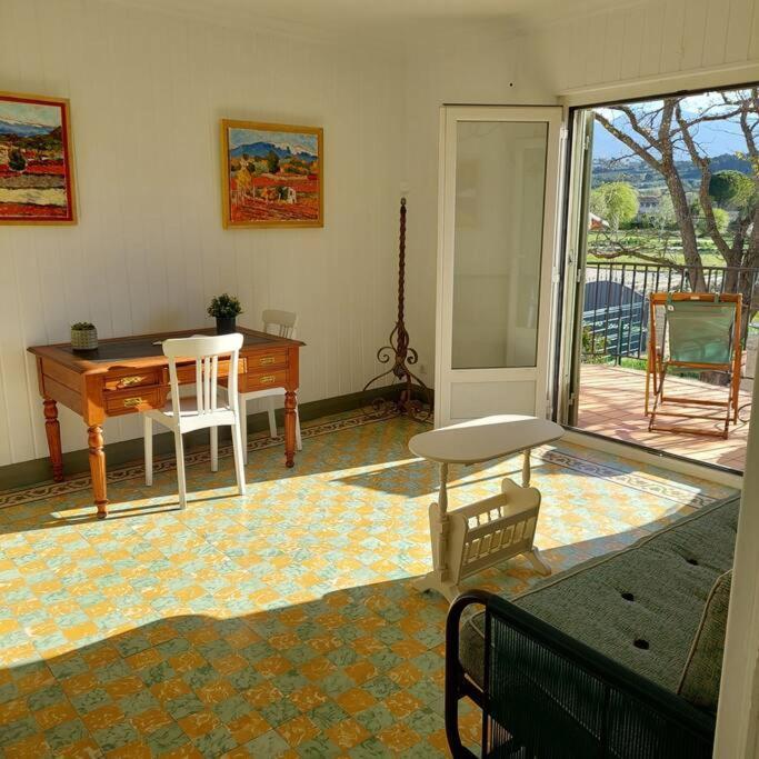 Mon Ventoux Villa Modene Eksteriør bilde